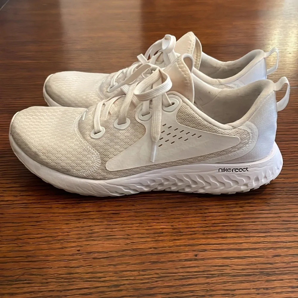 Nike React Women’s white sneakers size 7Y
